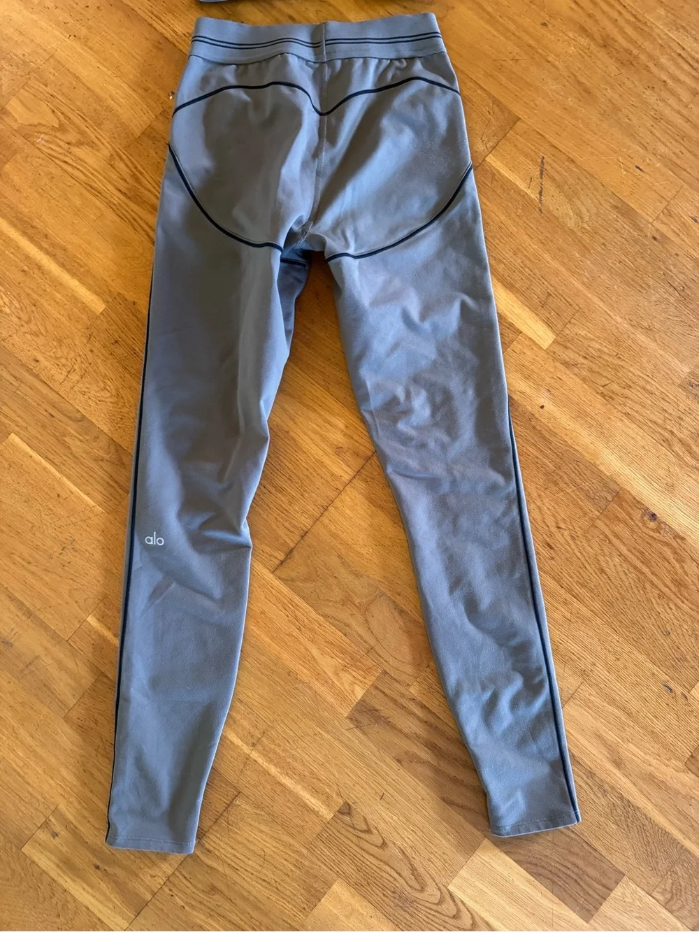 ALO Yoga used good